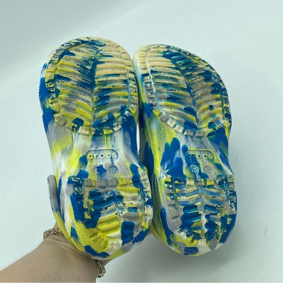 CROCS Classic Clog Youth Size C 12 Marbled Tie Dye Blue Yellow + Super Sonic - Picture 9 of 12